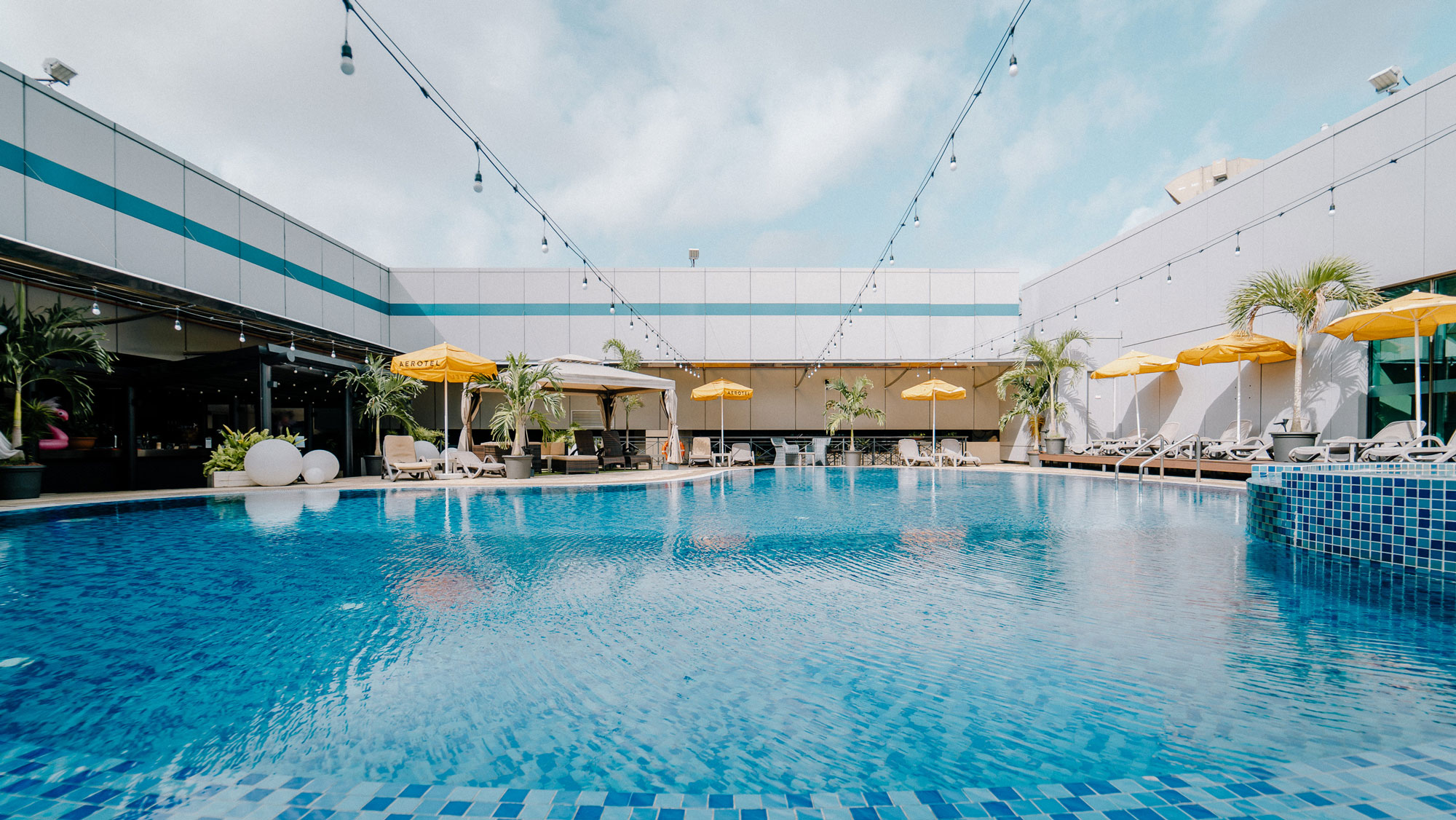 Aerotel Rooftop Swimming-Pool